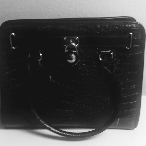 Handbag - Picture 2 of 2